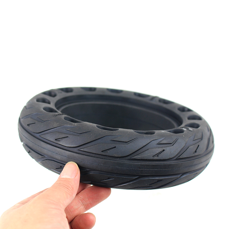 Pogrubiona, solidna opona 200X – Scooter Tire recenzja i cena